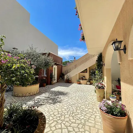 Alojamento de Acomodação e Pequeno-almoço Il Patio